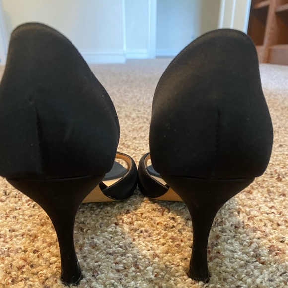 SOLD Manolo Blahnik Satin D'Orsay Pumps - Picture 2 of 5